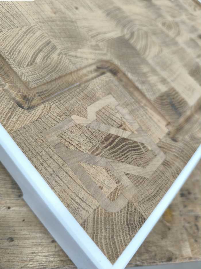 Insertion de logo en bois